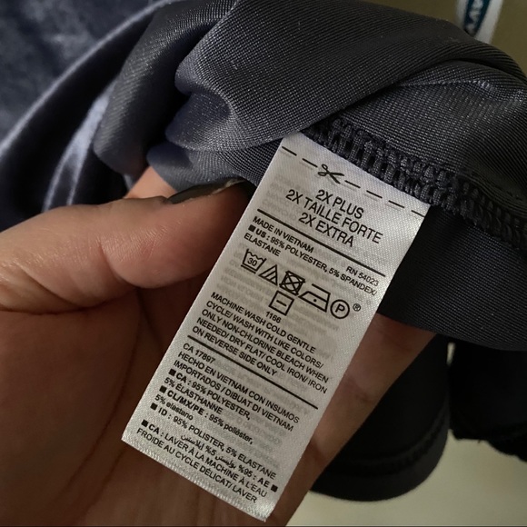 Old Navy | Velvet Tee - Picture 6 of 8